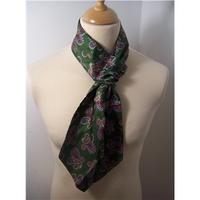 Designed by Norman Hartnell for William Carlisle Green Paisley Patterned Cravat