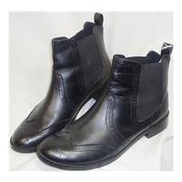 Desiree - size 7 - black - leather brogue style Chelsea boots