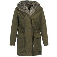 Desigual TRIBATOLE women\'s Parka in green