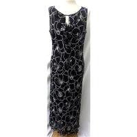 Debenhams - Size: 14 - Black - Long dress