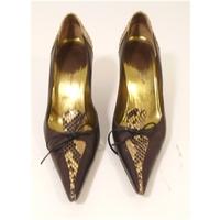 D&G Size 6.5 Contrasting Chocolate Brown Leather And Snake Skin Fabric With Bow Detail (EU 40)