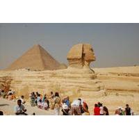 Discover Cairo: Giza Pyramids and Egyptian Museum including lunch