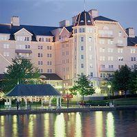 Disney\'s Newport Bay Club