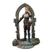 Diamond Select Universal Monsters Monster Hunters Lucy Westenra Action Figure