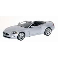 Diecast Model Jaguar XK Cabrio (2005) in BRITISH RACING GREEN