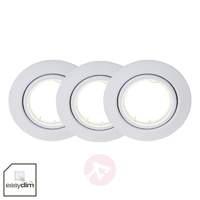 Dimmable LED recessed lights in a set of three