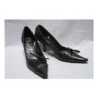 dior size 55 black kitten heeled shoes