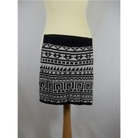 Divided - Size: 6 - Multi-coloured - Mini skirt