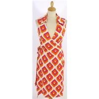 Diane von Furstenberg Size 6 Vintage Style Silk Geometric Shirt Dress