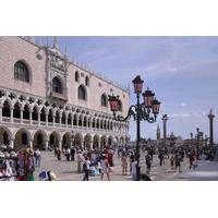 Doge\'s Palace Guided Visit and Secret Venice Walking Tour