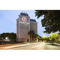 DoubleTree by Hilton Austin - University Area