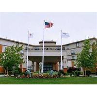 DoubleTree by Hilton Hotel Bloom...