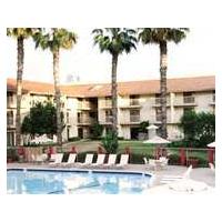 DoubleTree by Hilton Hotel Bakersfield