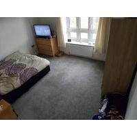 Double room close to Ashford station, and bus routes