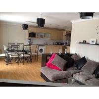 DOUBLE ROOM AVAILABLE IN FULLY FURNISHED FLAT