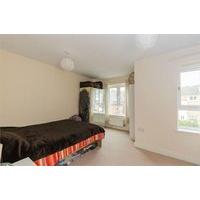 Double size bedrooms available to rent