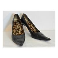 Dolce & Gabbana - Size: 7 - Black - Leather Court Shoe