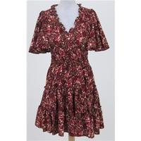 Dolly Dare Size:S/M red floral cape-sleeved dress
