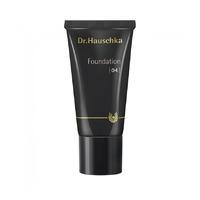 Dr. Hauschka Foundation 04 Hazelnut, 30ml