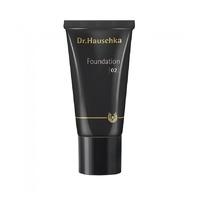 Dr. Hauschka Foundation 02 Almond, 30ml