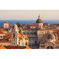 Dubrovnik Combo: Old Town and Ancient City Walls Historical Walking Tour