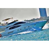 Dubai Luxury Yacht Charter From Dubai Marina