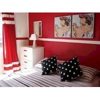 Ducks & Drakes Boutique Motel & Backpackers