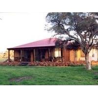 Dunsborough Rail Carriages & Far...