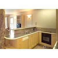 EAKFREE WATERFRONT (2 BDRM)