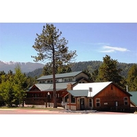 Eagle Fire Lodge & Cabins