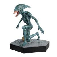 Eaglemoss Publications Alien and Predator Deacon Figure with Collector Magazine #10
