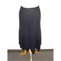 East - Size: 16 - Black - A-line skirt