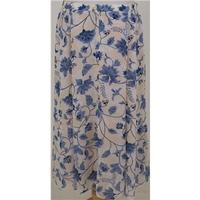 Eastex size 14 cream blue floral skirt