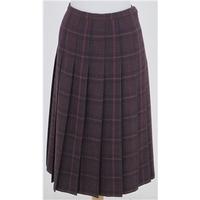 eastex size 14 burgundy mix checked pleated skirt
