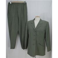 Eastex - Size 14 - Green - Trouser suit