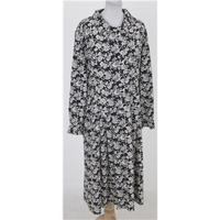 Eastex size 16 navy floral dress