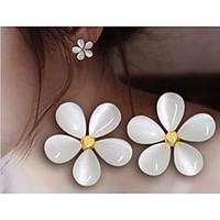 Earring Flower Stud Earrings Jewelry Women Wedding / Party / Daily / Casual / Sports Alloy / Gold Plated