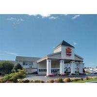 Econo Lodge & Suites