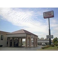 Econo Lodge & Suites