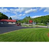 Econo Lodge Inn & Suites