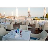 ELA VISTA HOTEL AND SPA