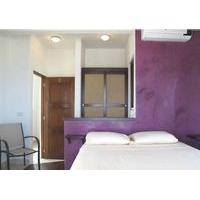 El Hotelito