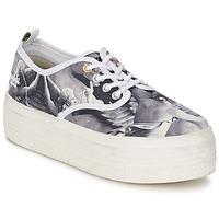 eleven paris sky womens shoes trainers in grey