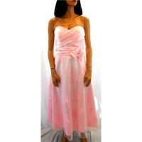 Elegant Medium Pale Pink Strapless Evening Dress