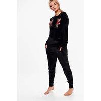 embroidered flower badge jogger set black