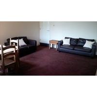 En-suite and kitchenette double room in Rotherham Town Centre