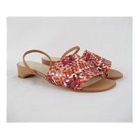 Entre Lacets open toed sandals size - 6 (39 Euro)