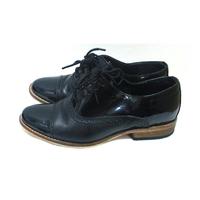 Enzo Of Florence Size 3.5 Black Leather And Patent Lace Up Brogues