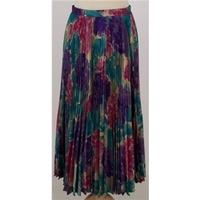 Entente, size 10 multi-coloured pleated skirt