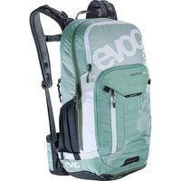 evoc roamer backpack 22l